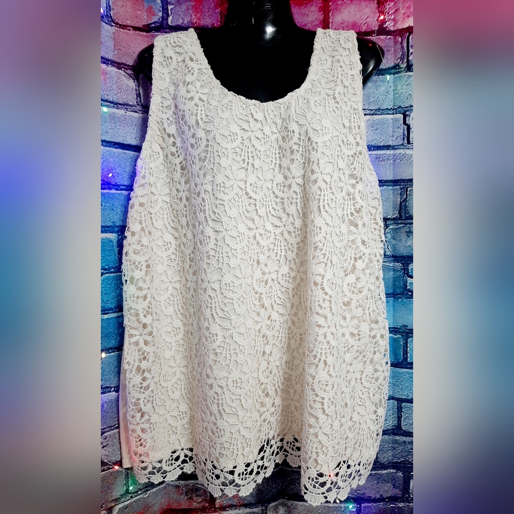 a.n.a Cream Sleeveless Lace Overlay Top 2X